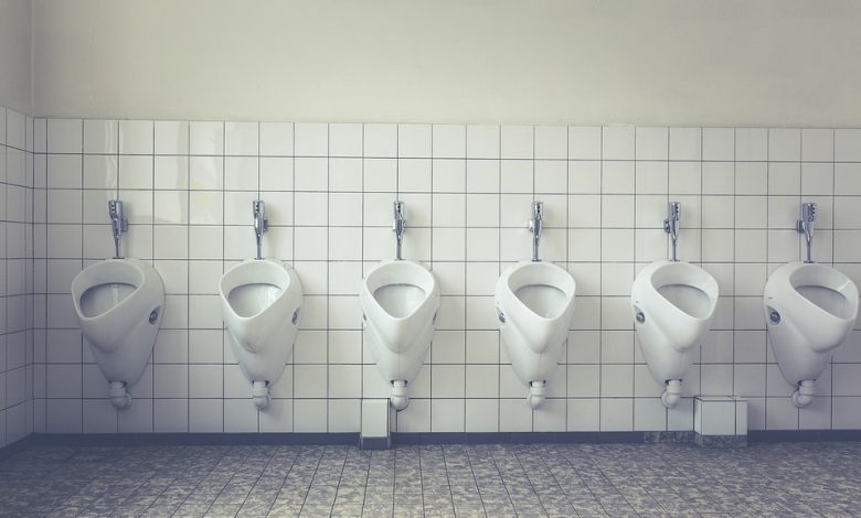 clean public toilet